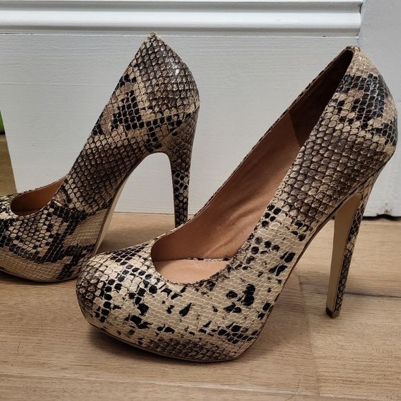 Aldo High Heels size 39/8.5 - Picture 4 of 5